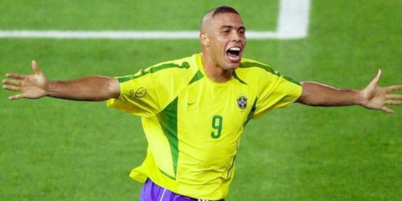 Những CLB bóng đá Ronaldo béo tham gia